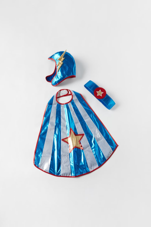 THREE-PACK OF SUPER HERO ACCESSORIES