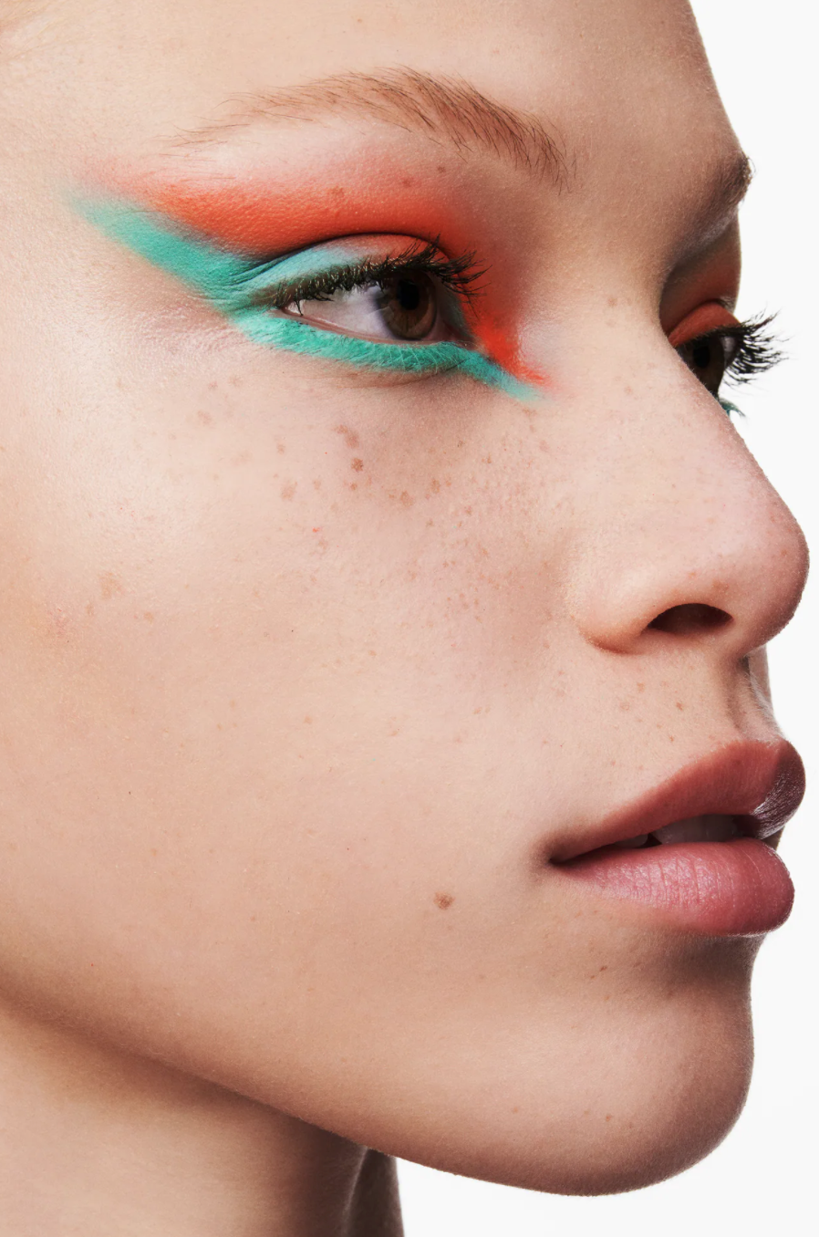 EYE COLOR IN 2 DUO EYESHADOW CYBER / GLITCH