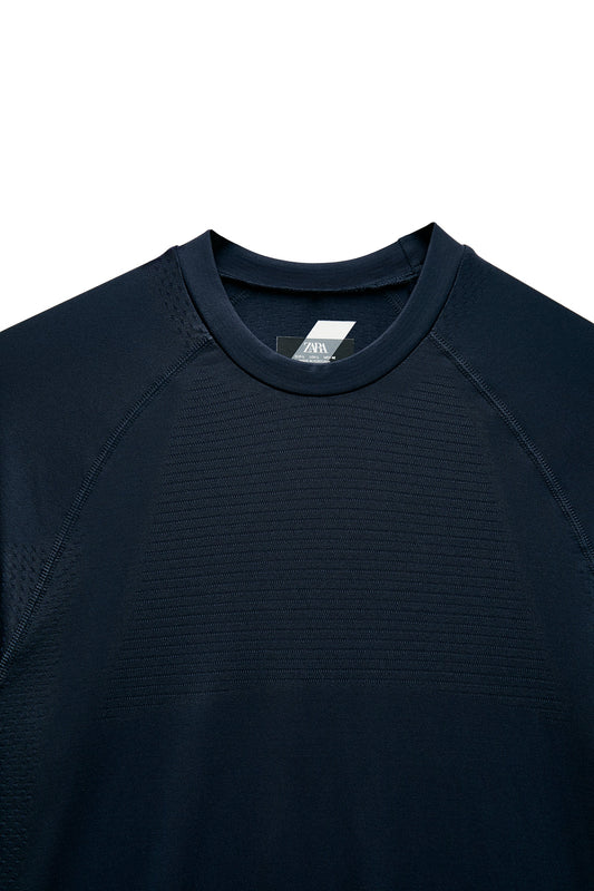 SEAMLESS SHORT SLEEVE T-SHIRT